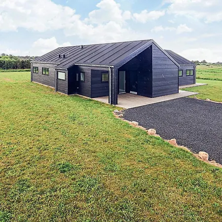 Feriehus 12 Person In Lokken-by Traum