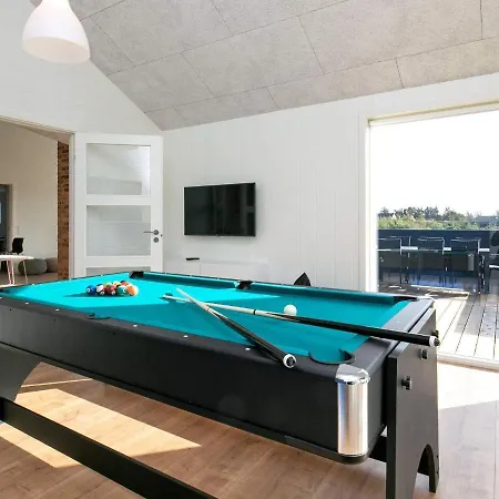 12 Person In Lokken-by Traum Løkken