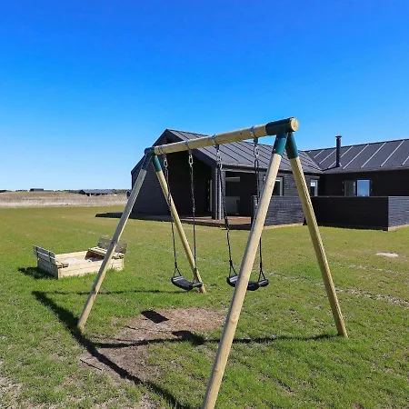 L Holiday home Lokken