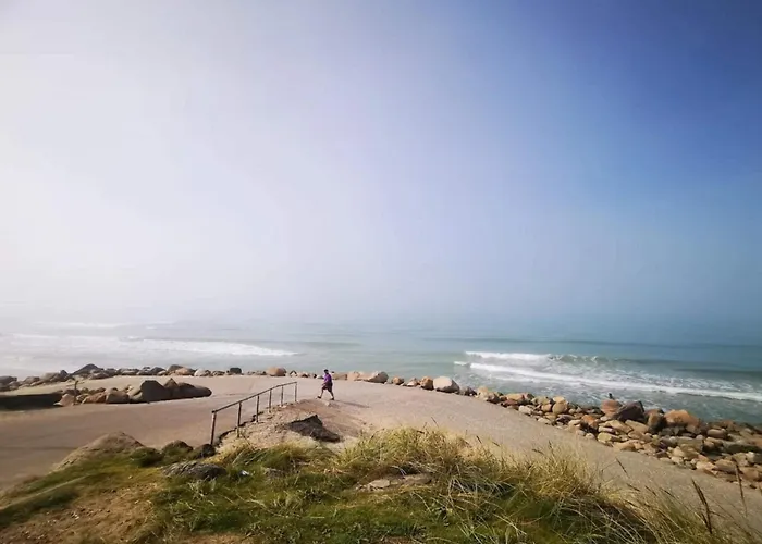 12 Person In Lokken-by Traum * לוקן